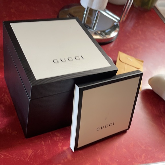 Gucci watch - Picture 3 of 4